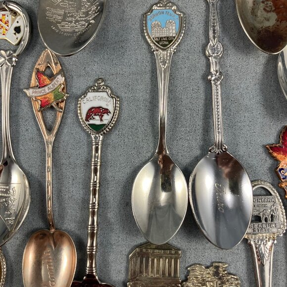 31 Vtg/Antique Collectible Souvenir Teaspoons Spoons Lot Commemorative Worldwide - Picture 7 of 10